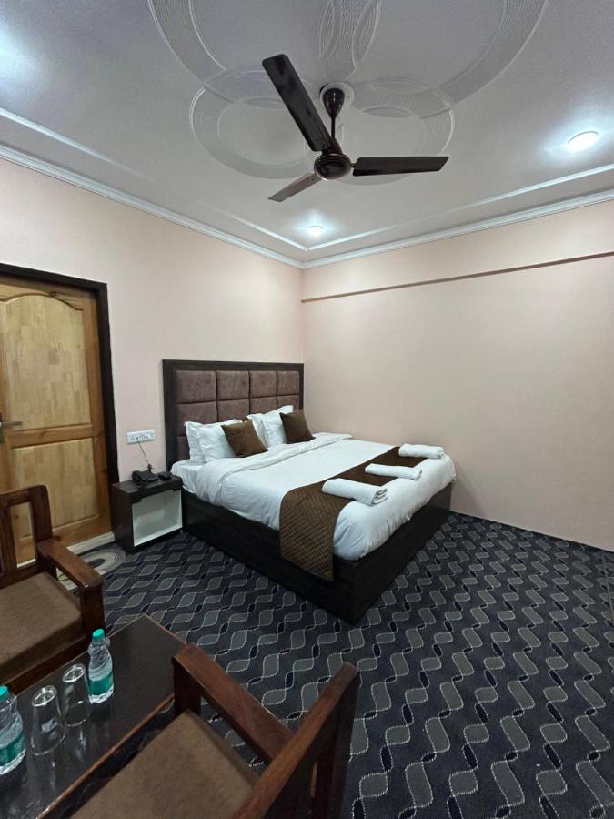 Fair Mount, Airport Road, Humhama Srinagar Hotell Exteriör bild